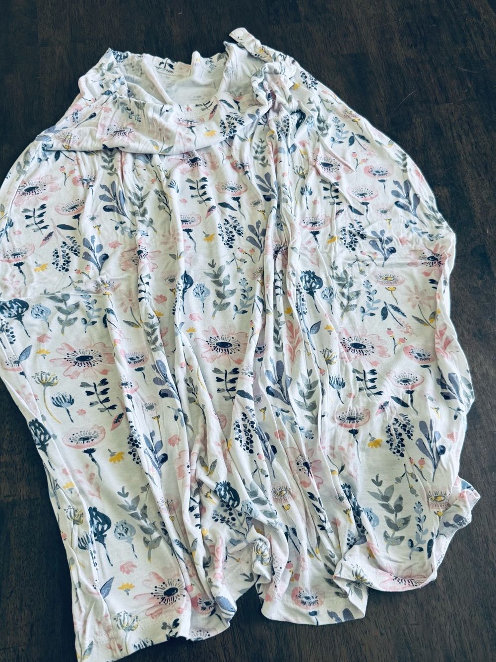 Bebe au Lait 5-in-1 Multi Use Nursing Cover